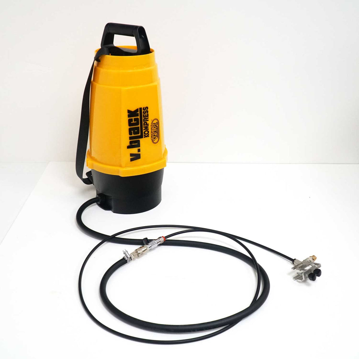 Pompa a pressione Volpi V.Black Kompress 6 L con kit atomizzatore