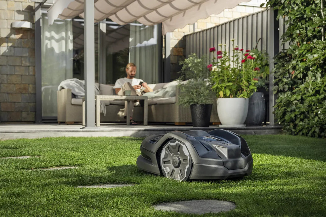 Robot Tagliaerba Husqvarna 305E NERA