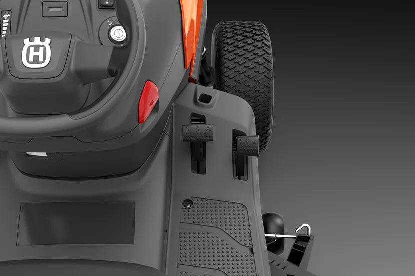 Trattorino Tagliaerba Husqvarna TC 220T