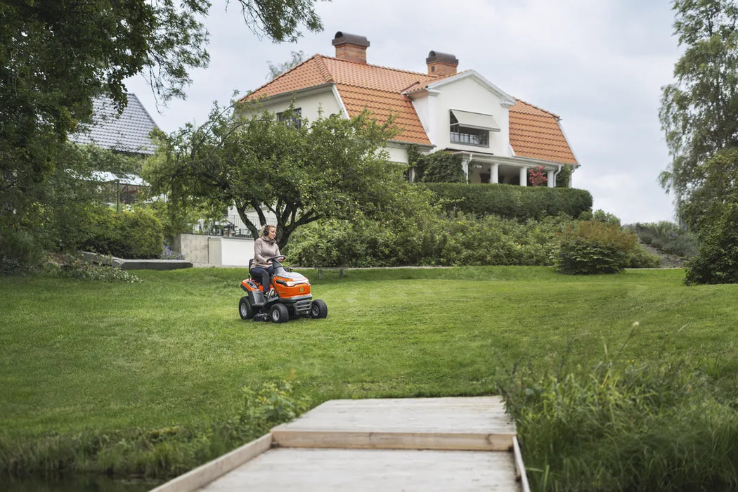 Trattorino Tagliaerba Husqvarna TS 112
