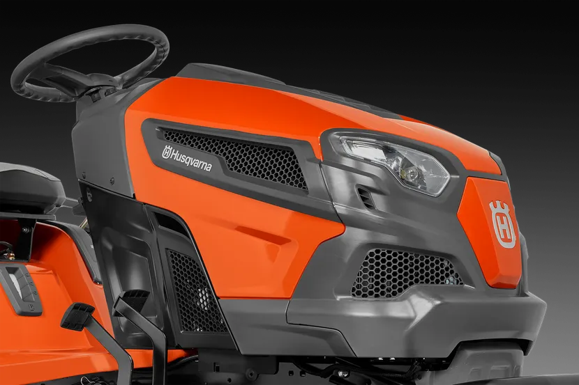 Trattorino Tagliaerba Husqvarna TS 142T
